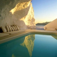 Amazing Natural Pool in Santorini, Greece.